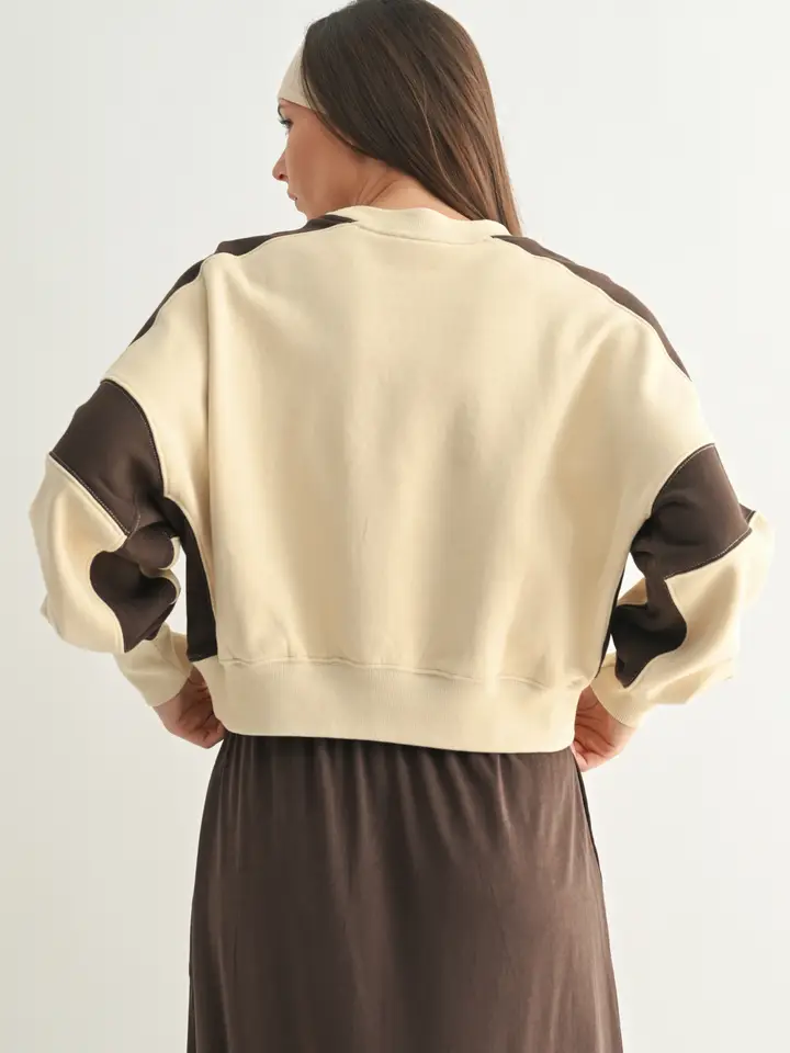 Contrast Edge Cropped Sweatshirt