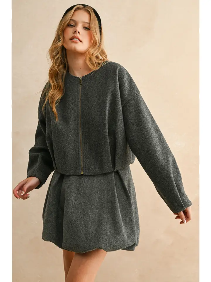 Nina Round Neck Ballon Bottom Jacket