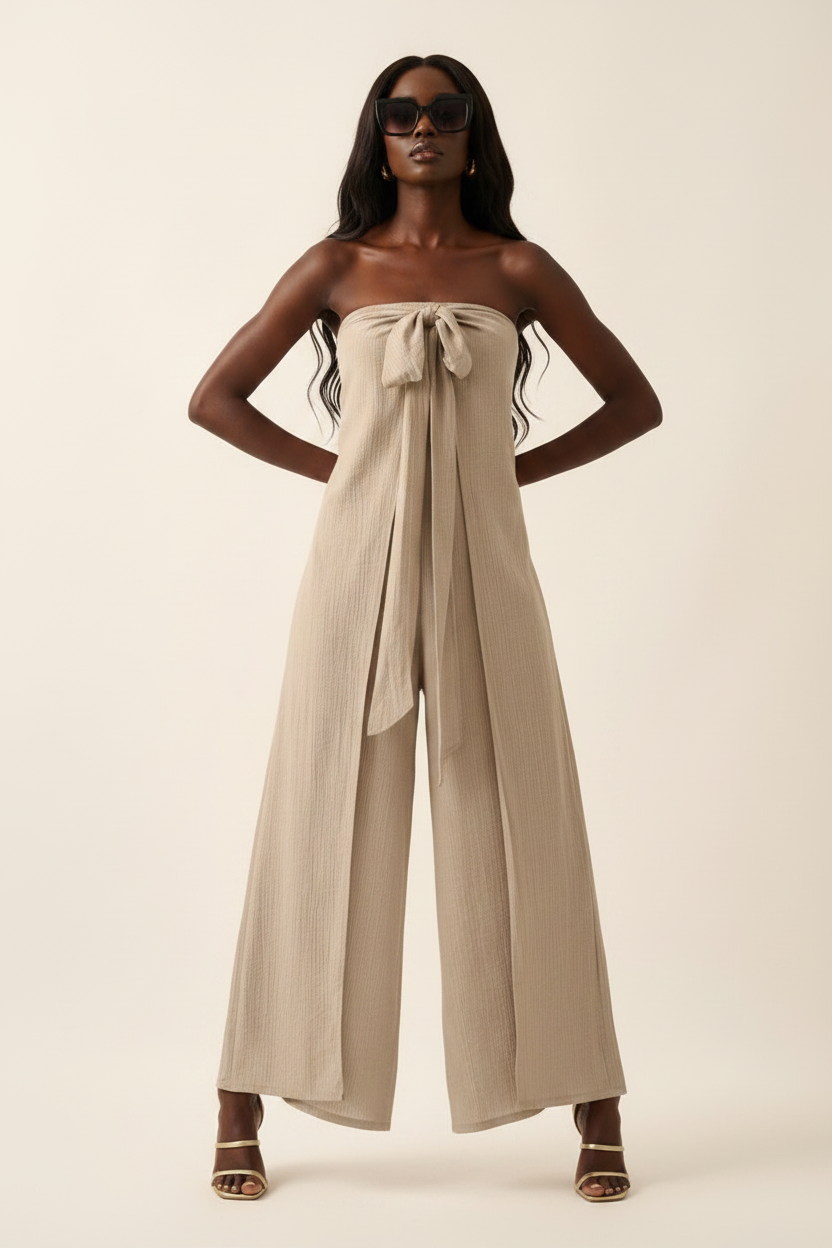 Black model — Strapless bow-tie front, relaxed