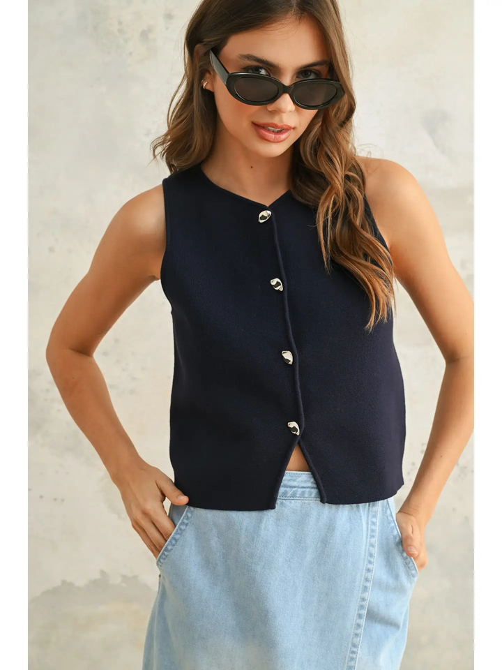 Metal Button Detail Knit Vest