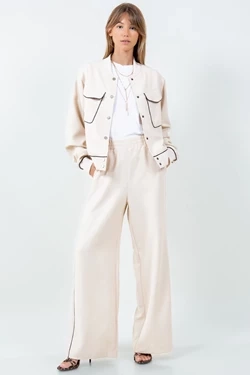 Contrast Piping Detailed Varsity Bomber Jacket