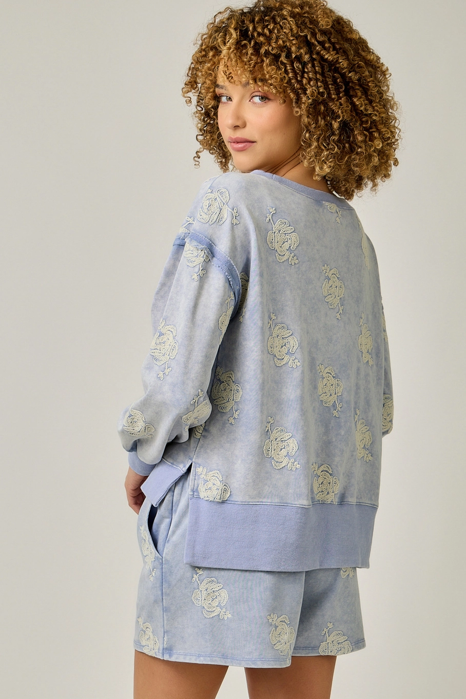 Essential Embroidered Sweatshirt(available in vintage charcoal only)