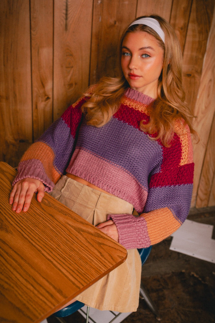 Round Neck Crop Sweater - Beciga