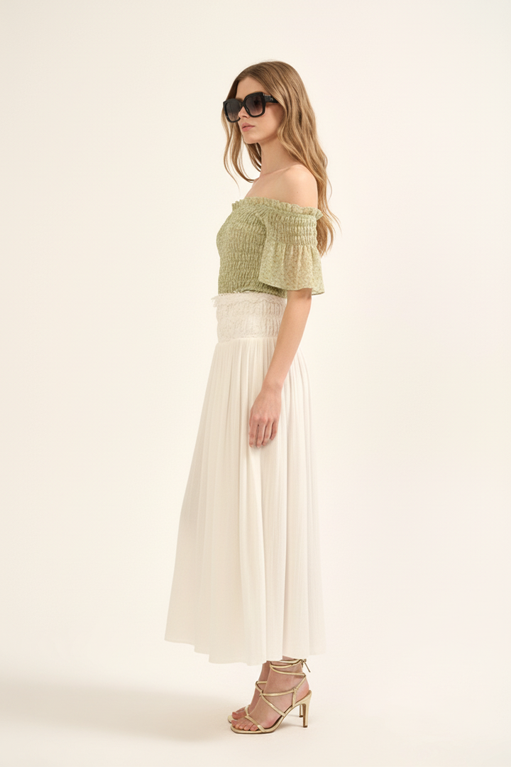 Floral Off Shoulder - Blonde Side