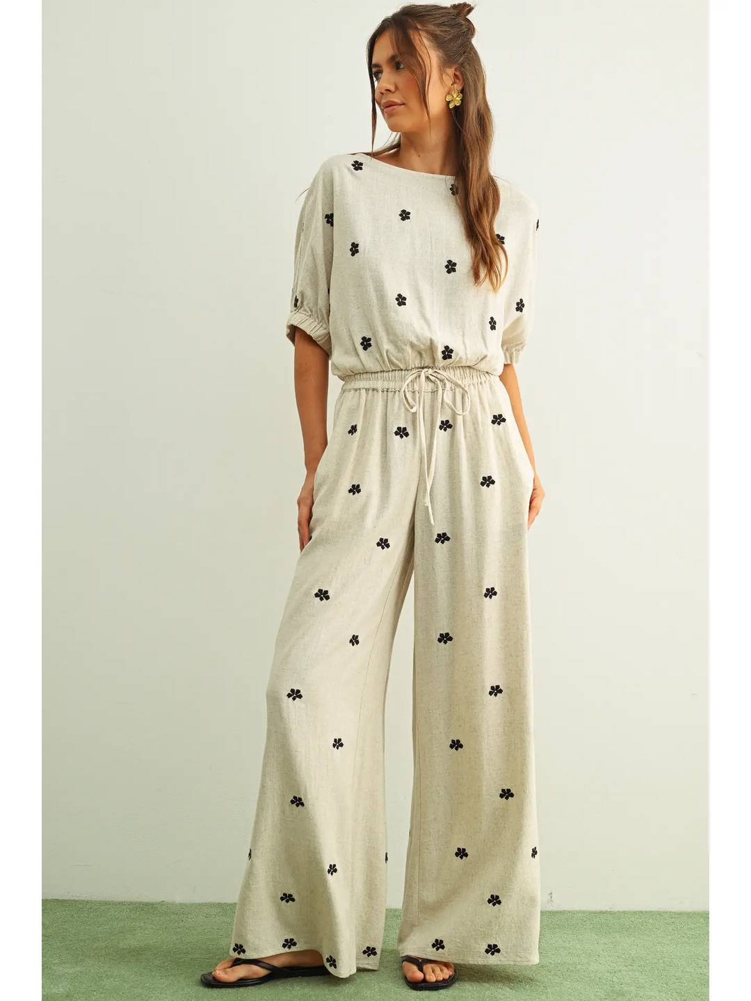 Embroidery Detail Linen Pants — Oatmeal