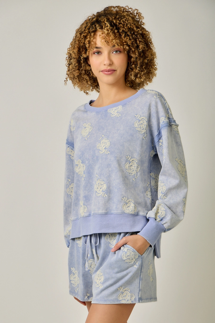 Essential Embroidered Sweatshirt(available in vintage charcoal only)