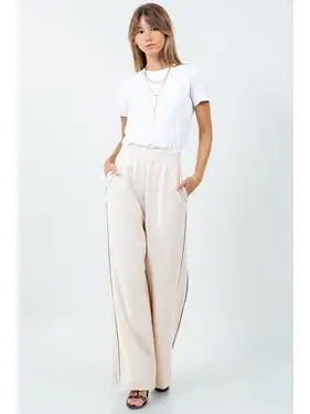 Contrast Piping Detailed Straight Leg Trousers