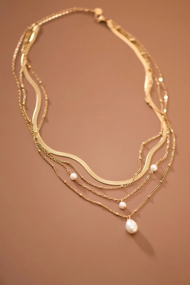 Layered Chunky Chain Necklace with Pearls