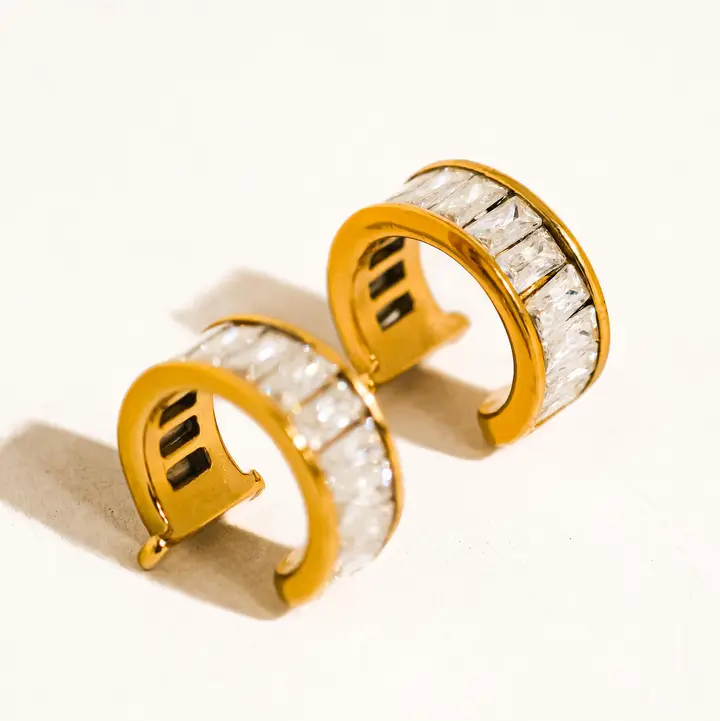 Olianne 18K Gold Plated Baguette Ear Cuff