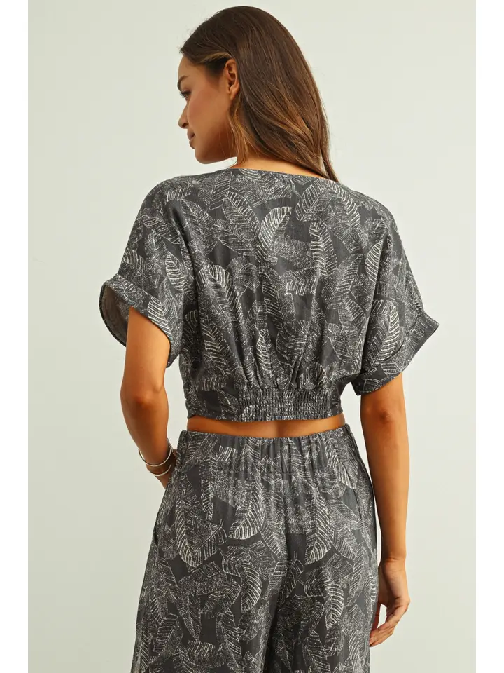 Leaf Print Faded Effect Twist Front Top