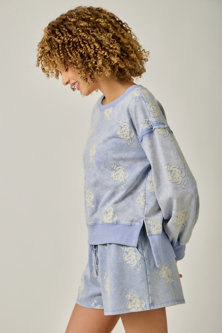 Essential Embroidered Sweatshirt(available in vintage charcoal only)