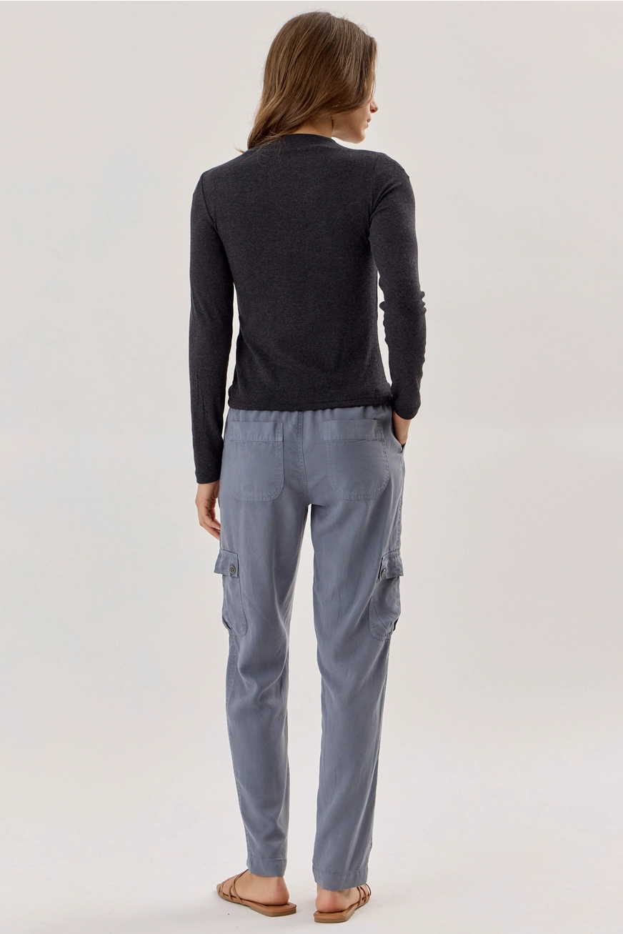 Basic Ribbed Mockneck Knit Top(available in  burgundy, black, & H. Charcoal)