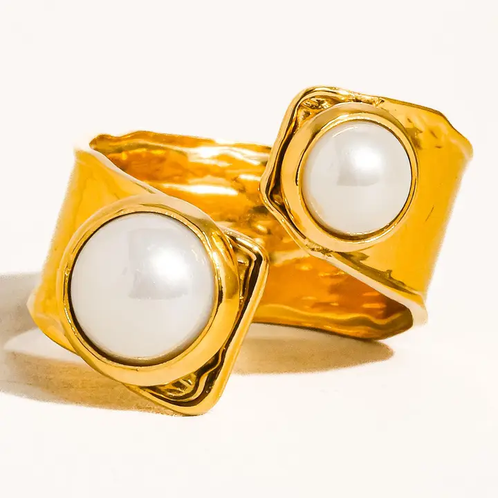 Choeur 18K Gold Plated Pearl Abstract Ring