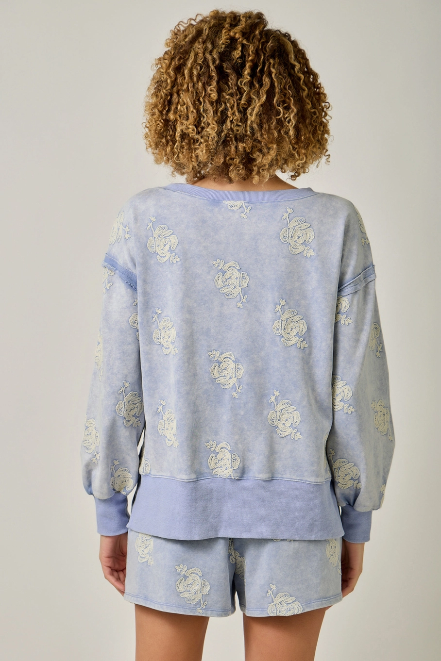 Essential Embroidered Sweatshirt(available in vintage charcoal only)