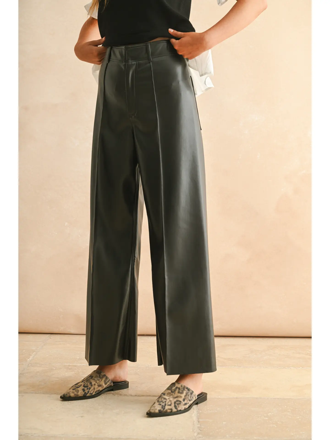 Soft PU  Leather Pintuck Detail Front Pleater Pants