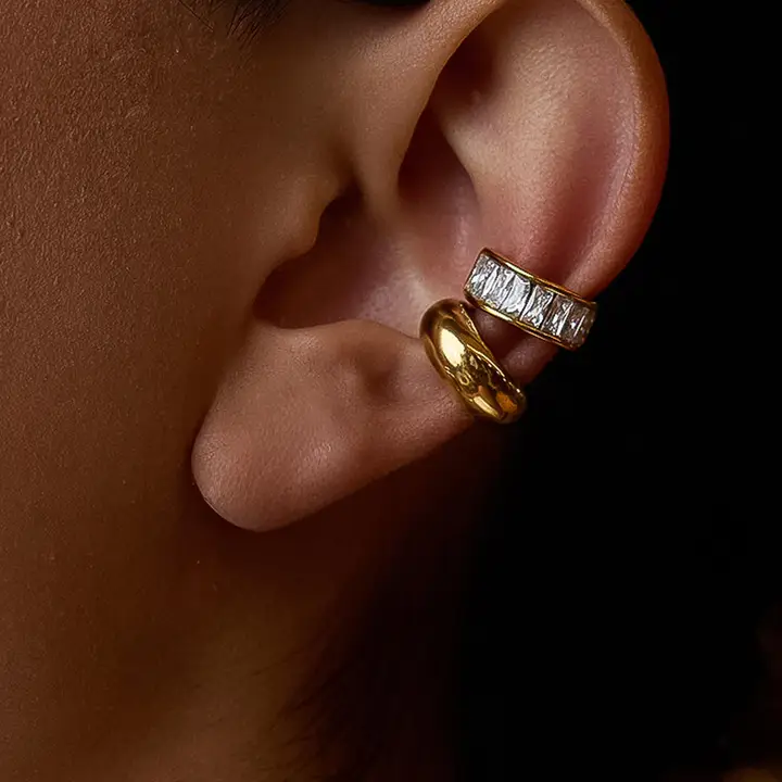 Olianne 18K Gold Plated Baguette Ear Cuff