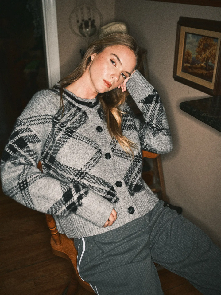 Warm Plaid Pullover Cardigan