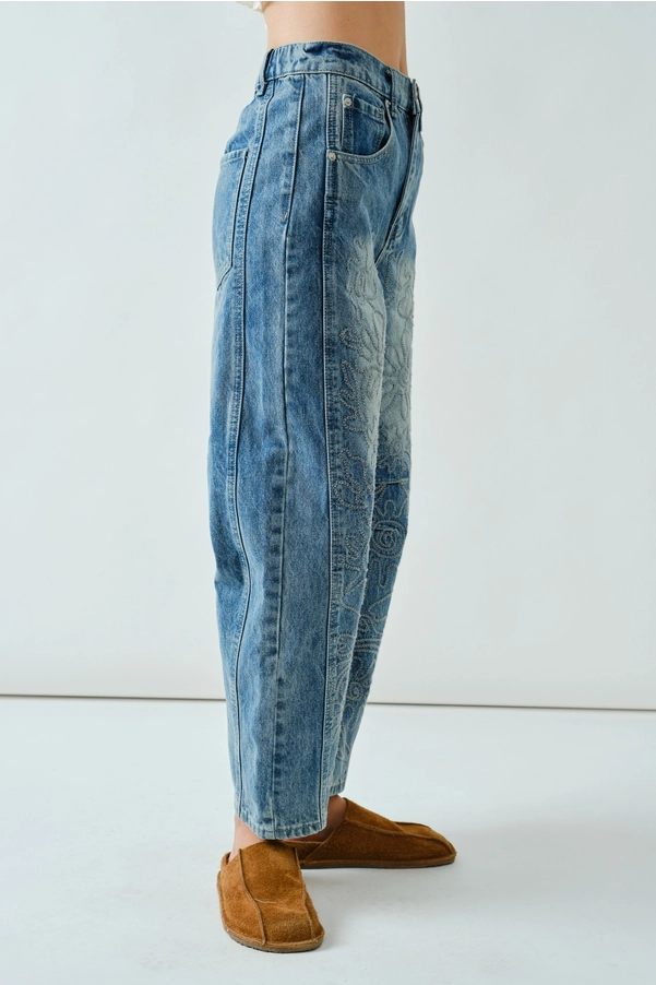 Embroidered Detail Cotton Barrel Pants