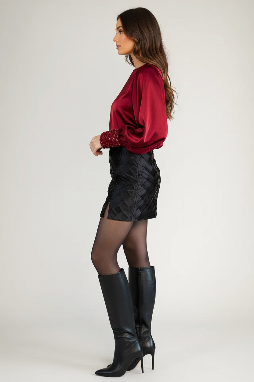 Side view of Tess skirt outfit