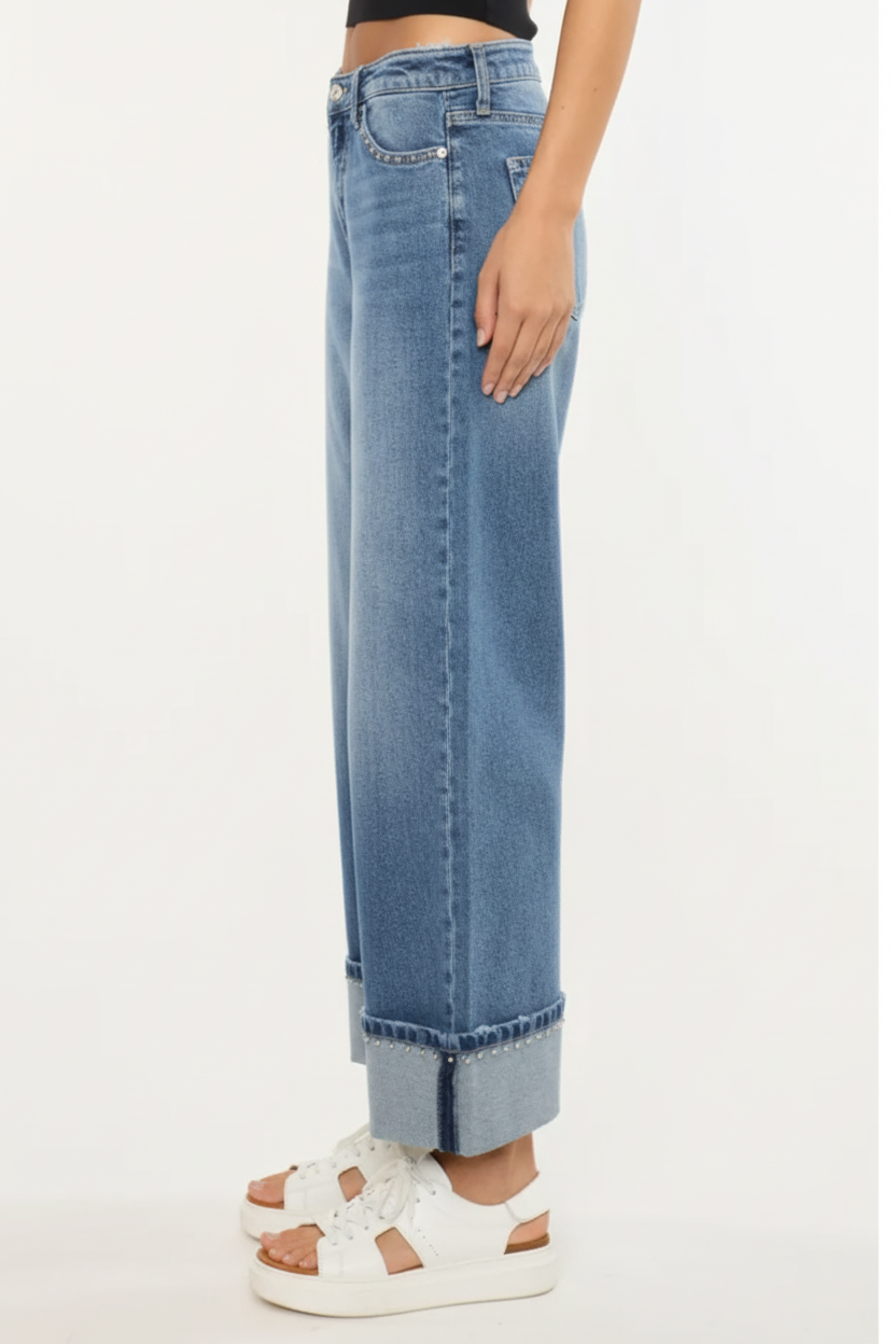 Side view with spring shoes