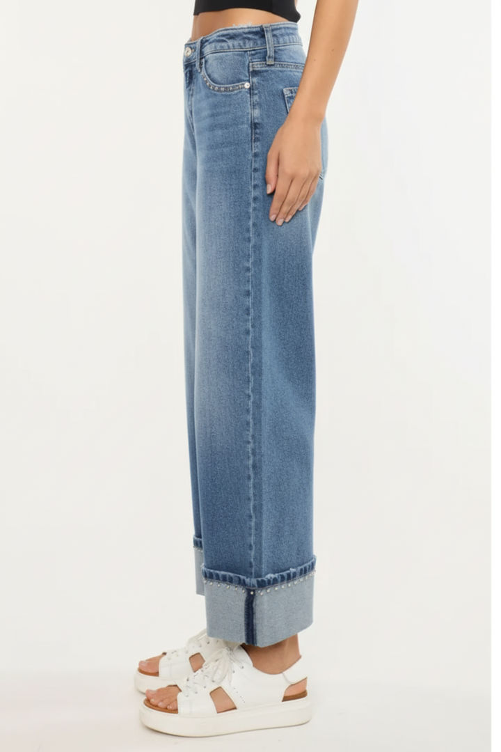 Side view with spring shoes