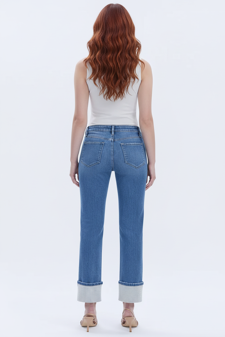 Three-quarter view - new model, exact jeans