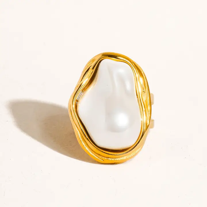 Cameron 18K Gold Non Tarnish Classic Pearl Round Ring
