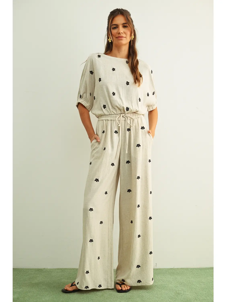 Embroidery Detail Linen Pants — Oatmeal