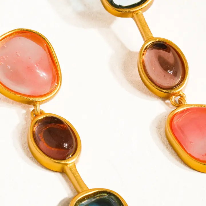 Delia 18K Gold Vintage Mismatch Drop Earring
