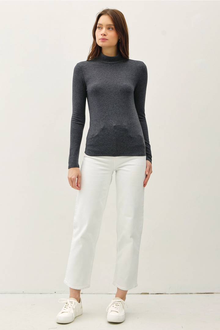 Basic Mock Neck Top(available in charcoal & oatmeal)