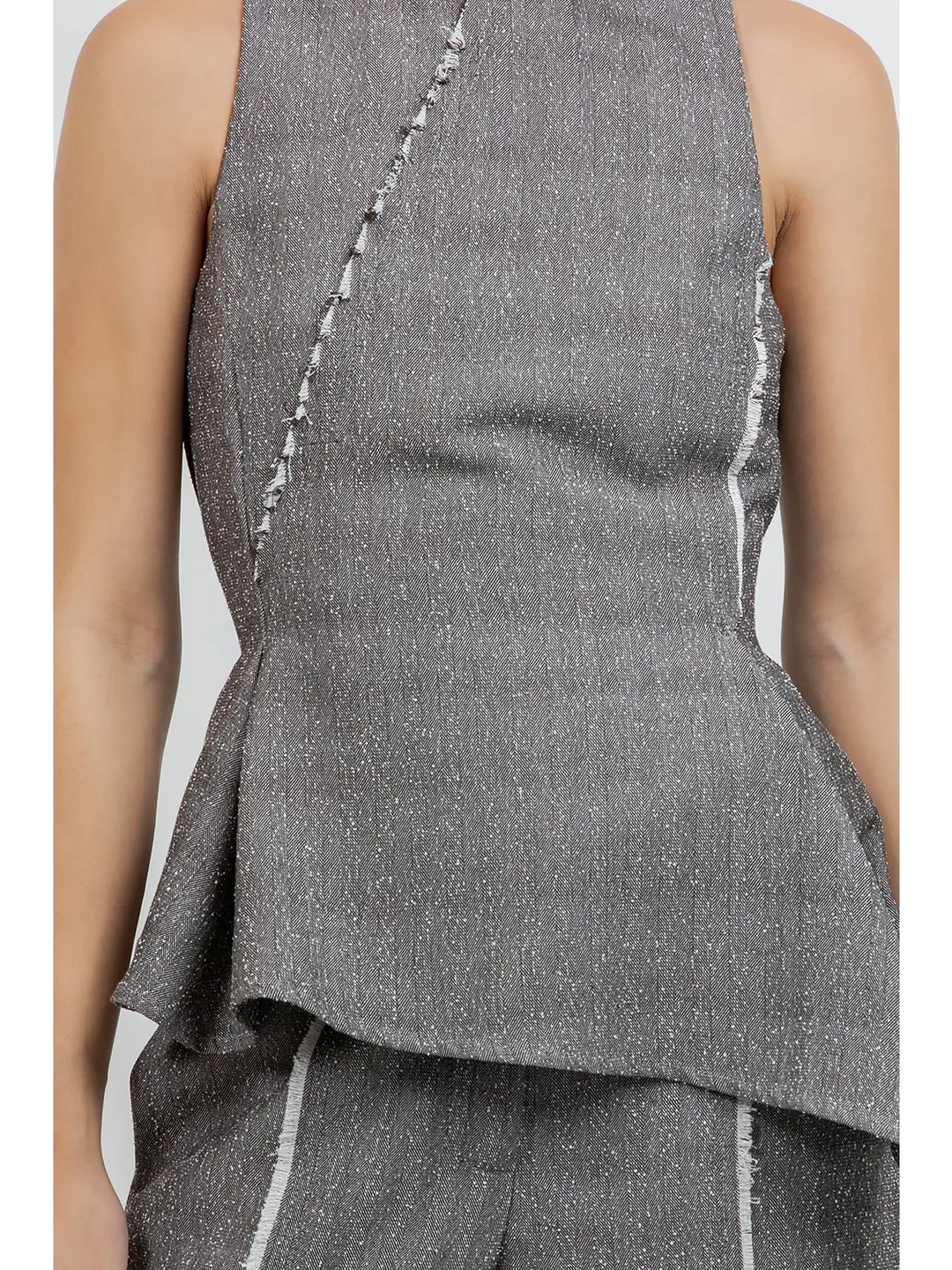 Fray Edge Detailed Asymmetrical Sleeveless Top