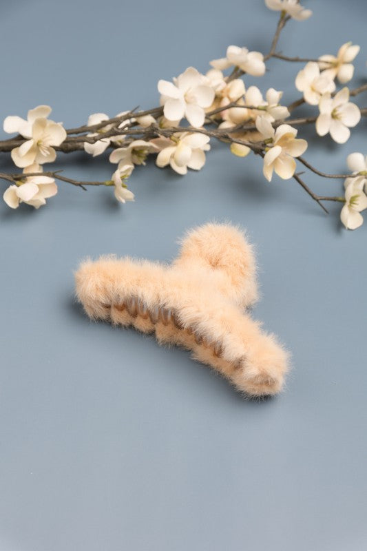 Fuzzy Hair Claw Clip - Beciga